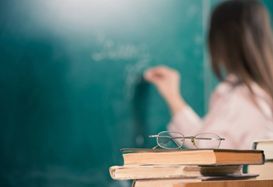 Готовить англоязычных учителей будут только вузы — Куляш Шамшидинова